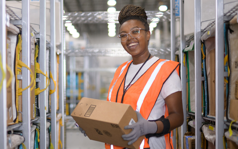 Over 4,000 jobs available in the logistics sector across United States: operators, assistants and more