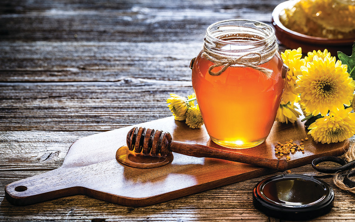 The Timeless Sweetness: Discover Why Honey Never Spoils!