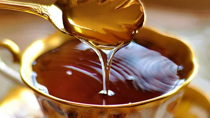 The Timeless Sweetness: Discover Why Honey Never Spoils!